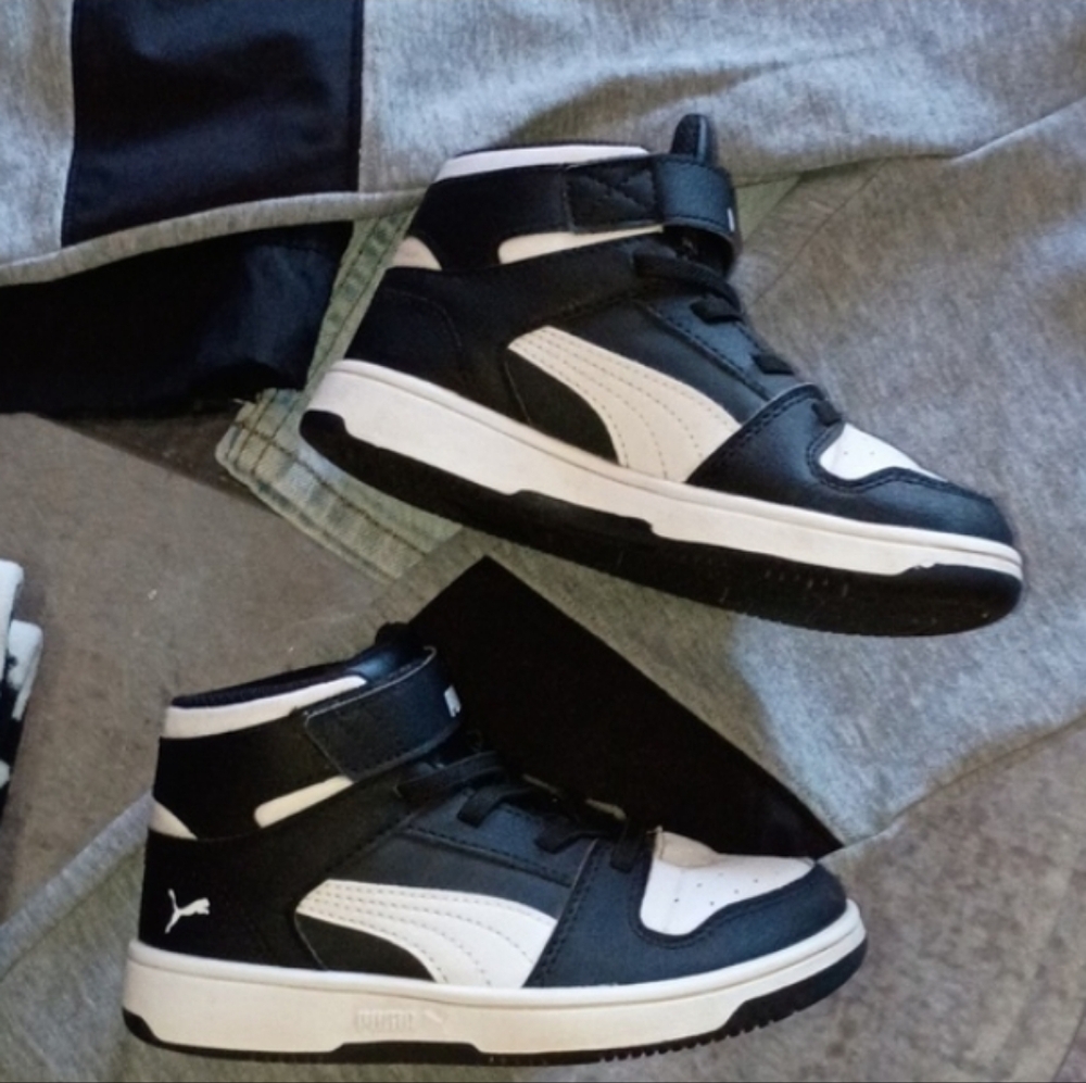 Size 4/5 Kids Clothing Bundle size 11 Shoes - Picture 12 of 17